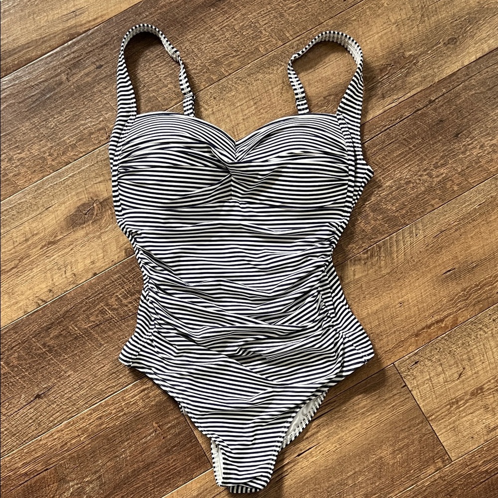 Nip tuck Black & White Striped One-Piece Swimsuit size 10 large